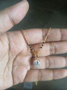 Elegant Gold Mangalsutra with Diamond Pendant
