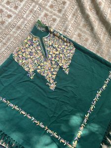 Women’s Woollen Kashmiri Poncho