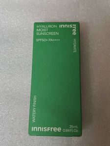 Innisfree Hyaluron Moist Sunscreen SPF50+