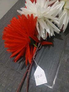 Red &amp; White Artificial Flower Garland