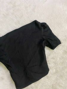 Chic Black Off-Shoulder Puff Sleeve Top