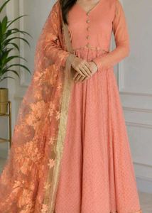 Women's Pink Floral Embroidered Organza Saree with
