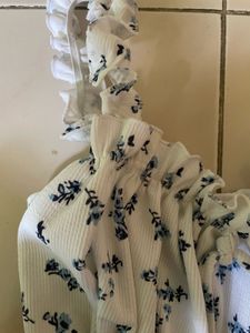 Floral Ruffle Crop Top