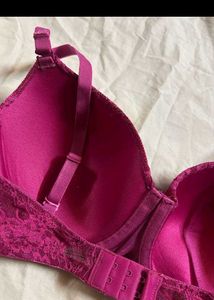 Elegant Lace Padded Bra for Everyday Comfort