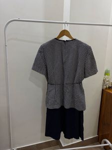 Navy Blue &amp; White houndstooth Pleat Dress