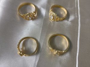 Set of 4 22kt Gold Tone Rings
