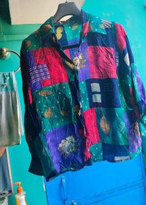 ye shirt bilkul new jaisi2-3 br use h bss (M)