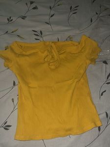 Yellow Off-Shoulder Ribbed Crop Top - M size