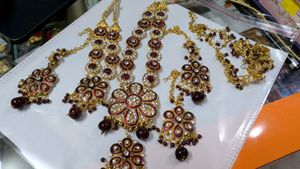 heavy necklace