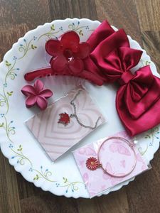 new hair accessories combo red colour