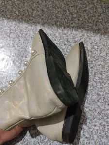 Size 36 Shiny Pearl Embellished White Boots