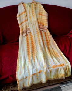 Beautiful    Yellow Kurta For Women And Girls Size