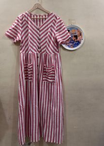 Pink striped dress 🩷