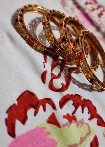 Colorful Beaded Bangle Set(2.6)