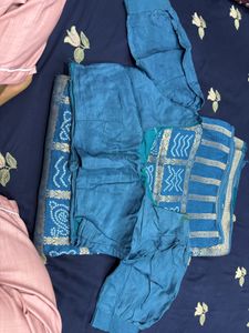 Beautiful Teal Bandhani Saree