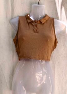Sleeveless Ribbed Collared Crop Top
