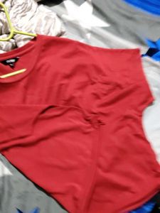 Chic Red Oversized Tee