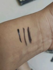 Lakme Insta-Liner Water Resistant Eyeliner