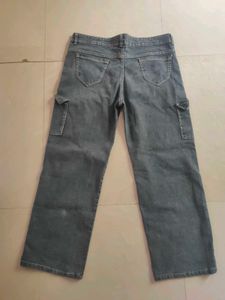 Stylish Black Cargo Jeans