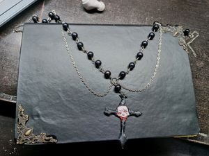 Bleeding Skull Cross Beaded Necklace