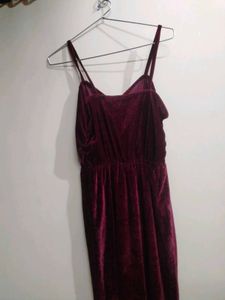 Elegant Velvet Spaghetti Strap Dress