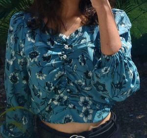 Floral Print Crop Top🌷