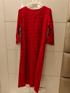 hand embroidery kurta in M