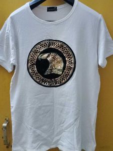 white t-shirt