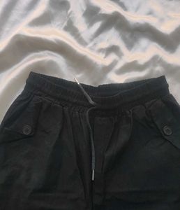 Black Cargo Pants - Stylish &amp; Comfortable