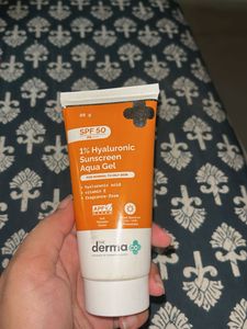 The Derma Co Hyaluronic Sunscreen Aqua Gel