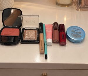 Makup Combo