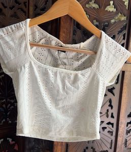 Chic Cropped Eyelet Top
