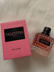 Valentino Donna Born In Roma