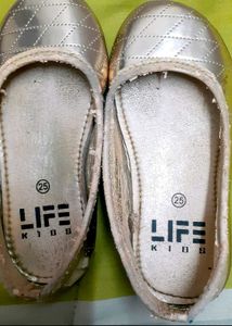 Girl Golden Cut Shoe