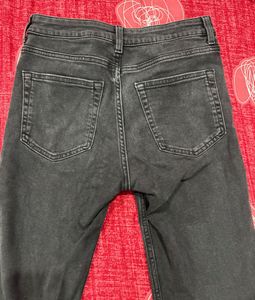 H&amp;M Dark Wash Flared Jeans