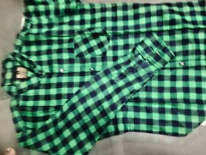 newMen's Green &amp; Navy Checkered Shirt