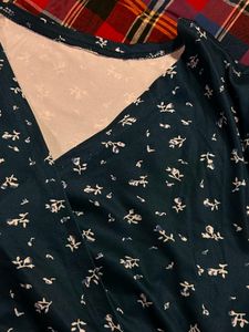 Cute Floral Wrap Cropped Top