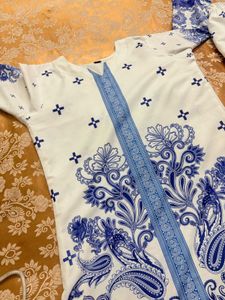 White &amp; Blue Printed Kurta with Pants