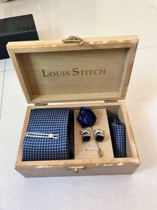 Louis Stitch Men's Tie Set