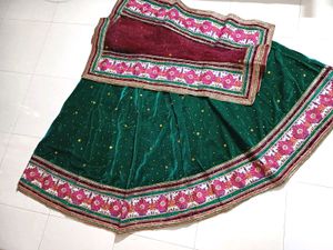 💥🆕️ Emerald Green Velvet Lehenga Set