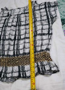 Chic Cold-Shoulder Plaid Top