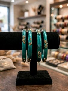 Redium color Beautiful Teal Bangles Set