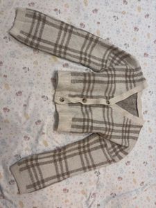 Cozy Plaid Cropped Cardigan