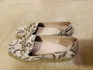 Stylish Loafers with Chain Detail