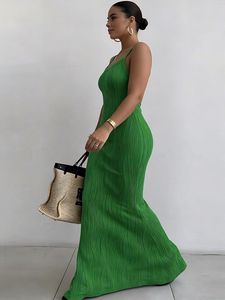 NEWME Chic Green Textured Bodycon Dress