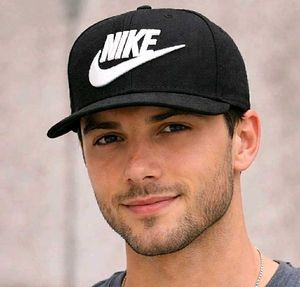 Nike 💯 Original Snapback Cap