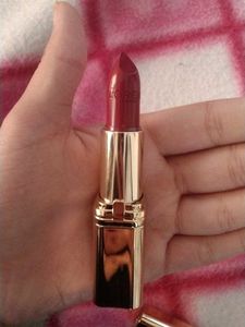 L'Oreal Paris Lipstick(free dilevery)