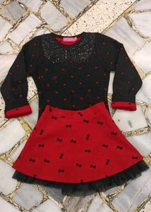 24. Woolen Cute Black &amp; Red Skirt Set
