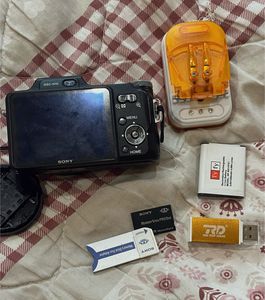 Sony Cyber-shot DSC H10