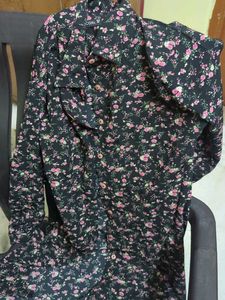 Chic Floral Print Button-Up Top